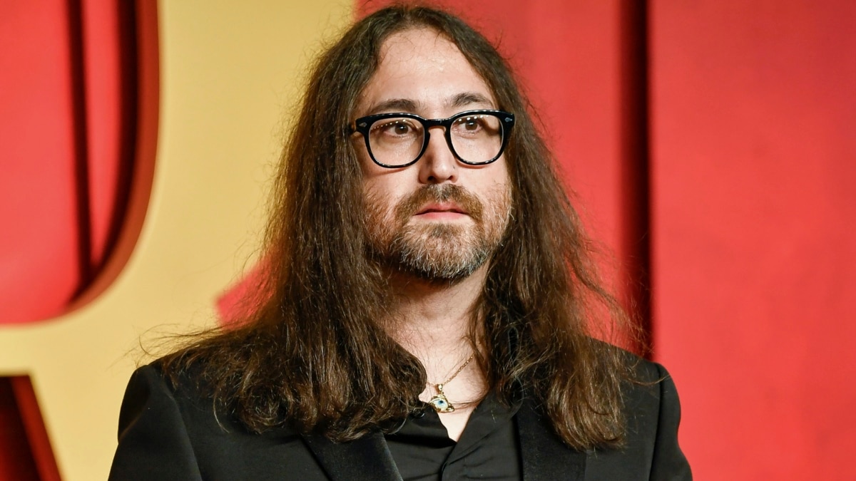 Sean Ono Lennon busca innovar, no solo repetir, el legado de su padre