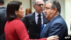 La ministre portugaise de l'Intérieur, Constanca Urbano de Sousa et le ministre espagnol de l'Intérieur Juan Ignacio Zoido au Conseil Européen, Bruxelles, 27 mars 2017.