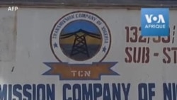 Des ingénieurs nigérians travaillent pour rétablir le courant après une attaque