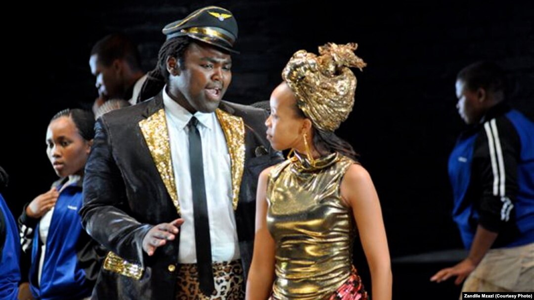 工芸品 ligi / Opera singer South African Opera Singer Makes Her Voice Heard