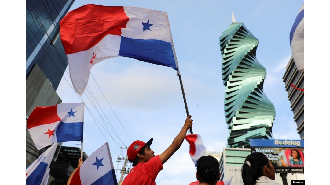 En noviembre de 2023, panameños salieron a las calles en rechazo a un contrato minero entre el estado y la empresa First Quantum Minerals.