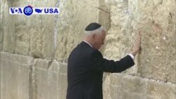 VOA60 America - U.S. Vice President Mike Pence visits Jerusalem’s Western Wall as part of his visit to Israel