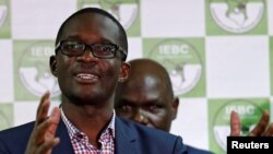 Ezra Chiloba, directeur exécutif de la Commission électorale (IEBC), donne un discours à Nairobi, Kenya, 6 juillet 2017.