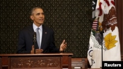 U.S. President addresses the Illinois General Assembly during a visit to , , Feb.10, 2016.