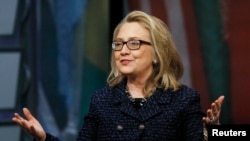 En su última semana como secretaria de Estado, Clinton respondió a preguntas que le formularon desde todos los continentes.