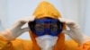 U Italiji, koja je do sada imala 7.500 žrtava koronavirusa, medicinske sestre i lekari apelovali su na vlasti da obezbede veći broj maski, rukavica, zaštitnih naočara; ilustrativna fotografija (Foto: Reuters)