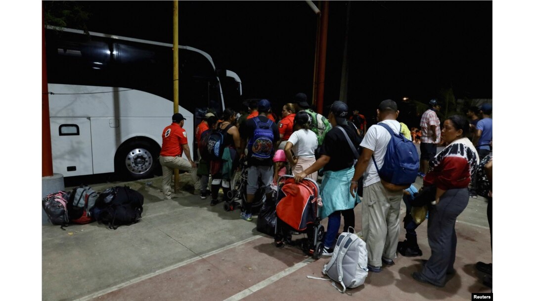 AQSh bilan chegaraga ketayotgan migrantlar, Meksika, 2-yanvar, 2024