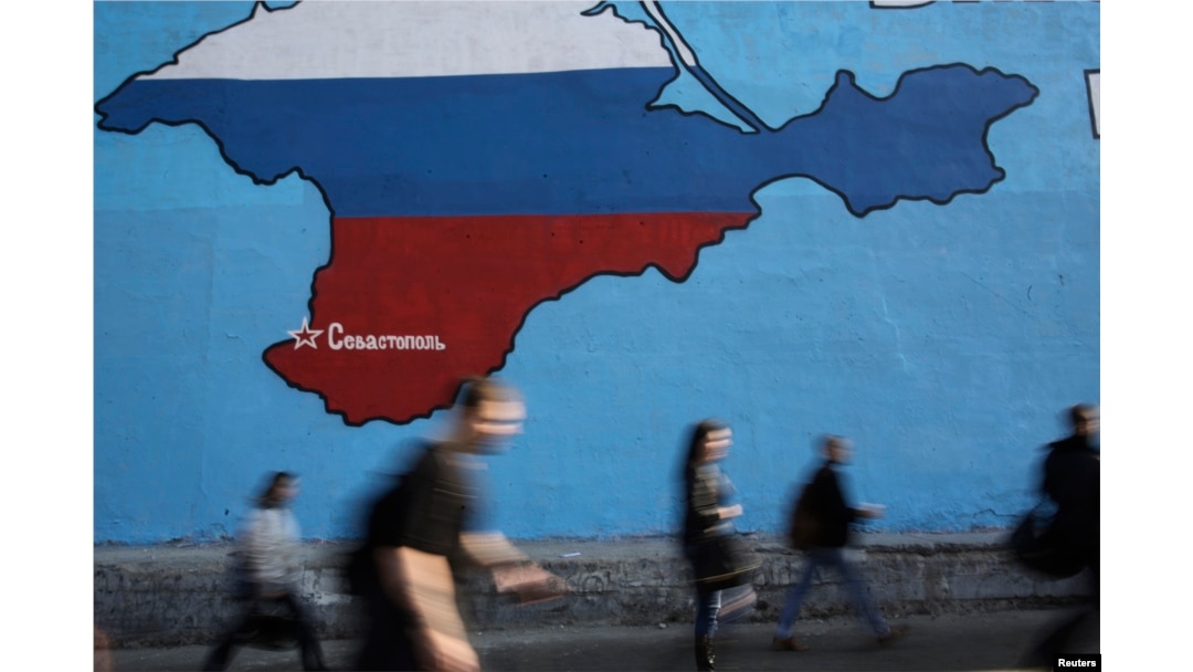 Mural sa mapom Krima na jednoj moskovskoj ulici.
