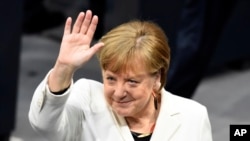 En semanas recientes, el número de nuevas infecciones en Alemania se ha reducido, pero Angela Merkel advirtió que el país sólo logró “un frágil éxito intermedio” hasta el momento y no tiene mucho espacio de maniobra.