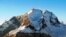 Azərbaycan alpinistləri Pamirin zirvəsində 