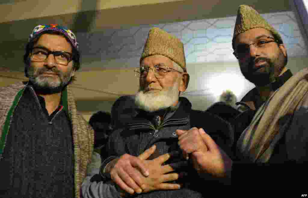 سید علی شاہ گیلانی نے 29 جون 2020 کو غیر متوقع طور پر کُل جماعتی حریت کانفرنس کے اُس دھڑے سے علیحدہ ہونے کا اعلان کیا تھا جس کی وہ قیادت کر رہے تھے۔