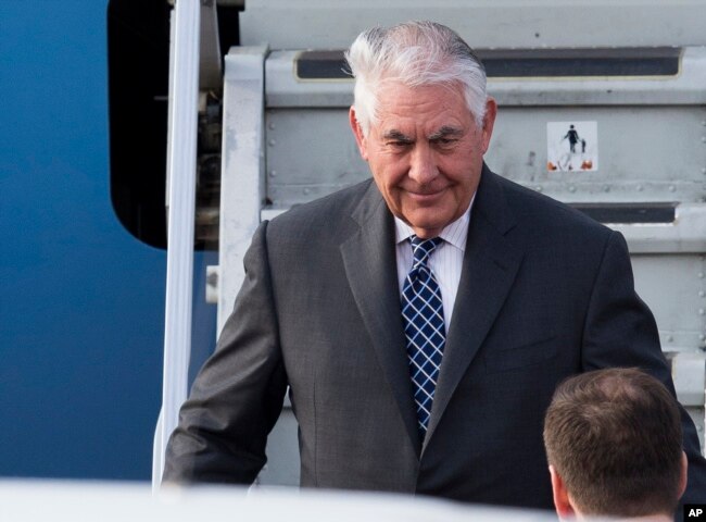 US Secretary of State Rex Tillerson steps out of a plane upon arrival in Moscow's Vnukovo airport, Russia, April 11, 2017.