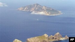 日本稱為“尖閣群島”，中國稱為“釣魚島”的一組小島。（ 資料圖片）