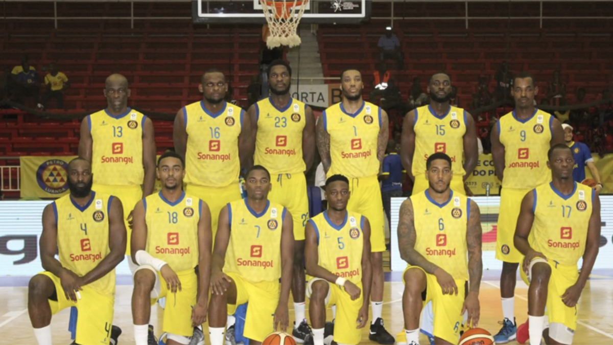 Platina Line - Petro de Luanda vence Al Ahly do Egipto por 91-90 A equipa  sénior masculina de basquetebol do Petro de Luanda venceu hoje, 05, no seu  último jogo da Conferência