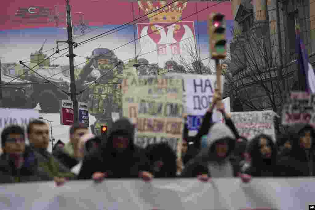 Protest u Beogradu&nbsp;(AP Photo/Darko Vojinovic)