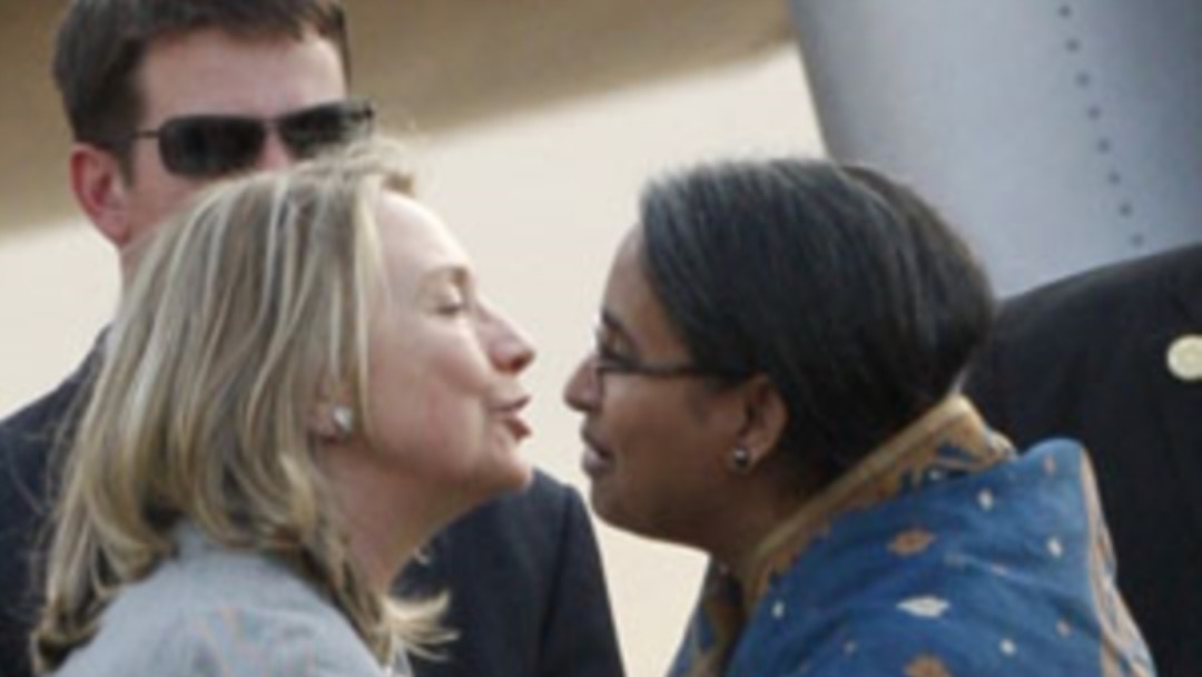 Sochli fotosuratlar bilan BBWs Eri uxlayotgan paytda porno aldash