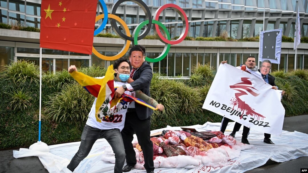 Xalqaro Olimpiya qo'mitasi qarorgohi oldida namoyish
