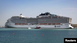 Un crucero de la compañía italiana MSC atracado en la costa de Doha actuará como hotel durante el Mundial.