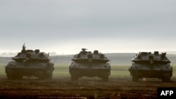 Xe tăng của lực lượng Israeli. (Photo by JACK GUEZ / AFP)