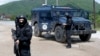 Pripadnici Kosovske policije u akciji u selu Čabra na severu Kosova, 28. maja 2019. (Foto: AP/Visar Kryeziu)