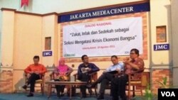 Dialog nasional yang bertema “Zakat, Infak dan Sedekah sebagai solusi mengatasi krisis Ekonomi Bangsa" bertempat di Jakarta Media Center (JMC) Jakarta Pusat, Kamis (18/8).