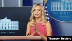 La portavoz de la Casa Blanca, Kayleigh McEnany, se dirige a los periodistas durante la rueda de prensa celebrada este 10 de junio de 2020.