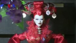 جشنواره عروسک ها در لندن با لباس های متنوع