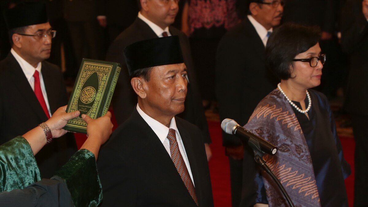 Indonesia's President Reshuffles Cabinet