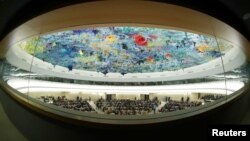 جنیوا میں اقوامِ متحدہ کے دفتر میں انسانی حقوق کونسل کے اجلاس کا ایک منظر (فائل فوٹو)