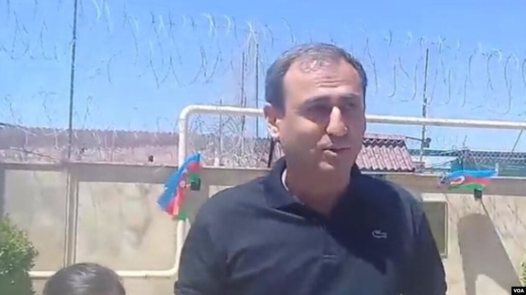 Azel.tv saytının redaktorunun məhkəməsi başlayıb