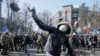 Ukraina: Người biểu tình, cảnh sát lại đụng độ tại Kyiv