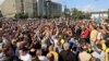 Miles marchan en Moscú, piden que oposición participe en elecciones