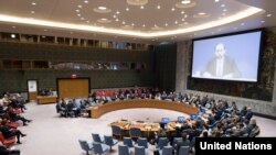 지난 2017년 12월 뉴욕 유엔본부에서 열린 안보리 북한 인권 회의에서 자이드 라아드 알후세인 유엔 인권최고대표가 화상희외로 북한의 열악한 인권 상황에 대해 보고하고 있다.