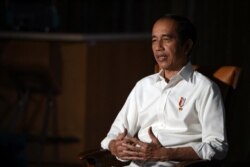 Presiden Joko Widodo meminta masyarakat untuk tidak khawatir munculnya mutasi COVID-19 B117 dari Inggris, yang sudah masuk ke Tanah Air. (Foto: Biro Setpres)