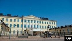 فن لینڈ کا قصرِ صدارت جہاں دونوں رہنماؤں کی ملاقات ہورہی ہے۔