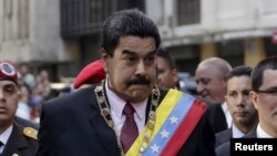 El presidente de Venezuela, Nicolás Maduro, dice que tiene pruebas de plan desestabilizador dirigido por el Comando Sur .