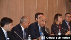 Çirkli pulların yuyulması və terrorizmin maliyyələşdirilməsinin qarşısının alınması müzakirə edilib