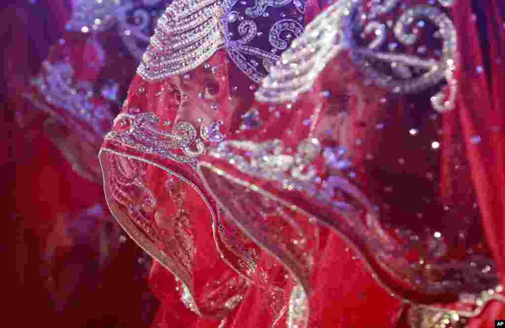 ازدواج گروهی ۲۲ زوج مسلمان در بمبئی هند