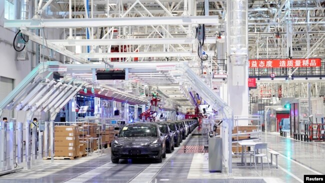 美国电动汽车品牌特斯拉在中国上海投资开设工厂(2020年1月7日)