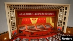 资料照：被称为橡皮图章的中国全国人大在北京人大会堂举行（2021年3月5日 路透社）