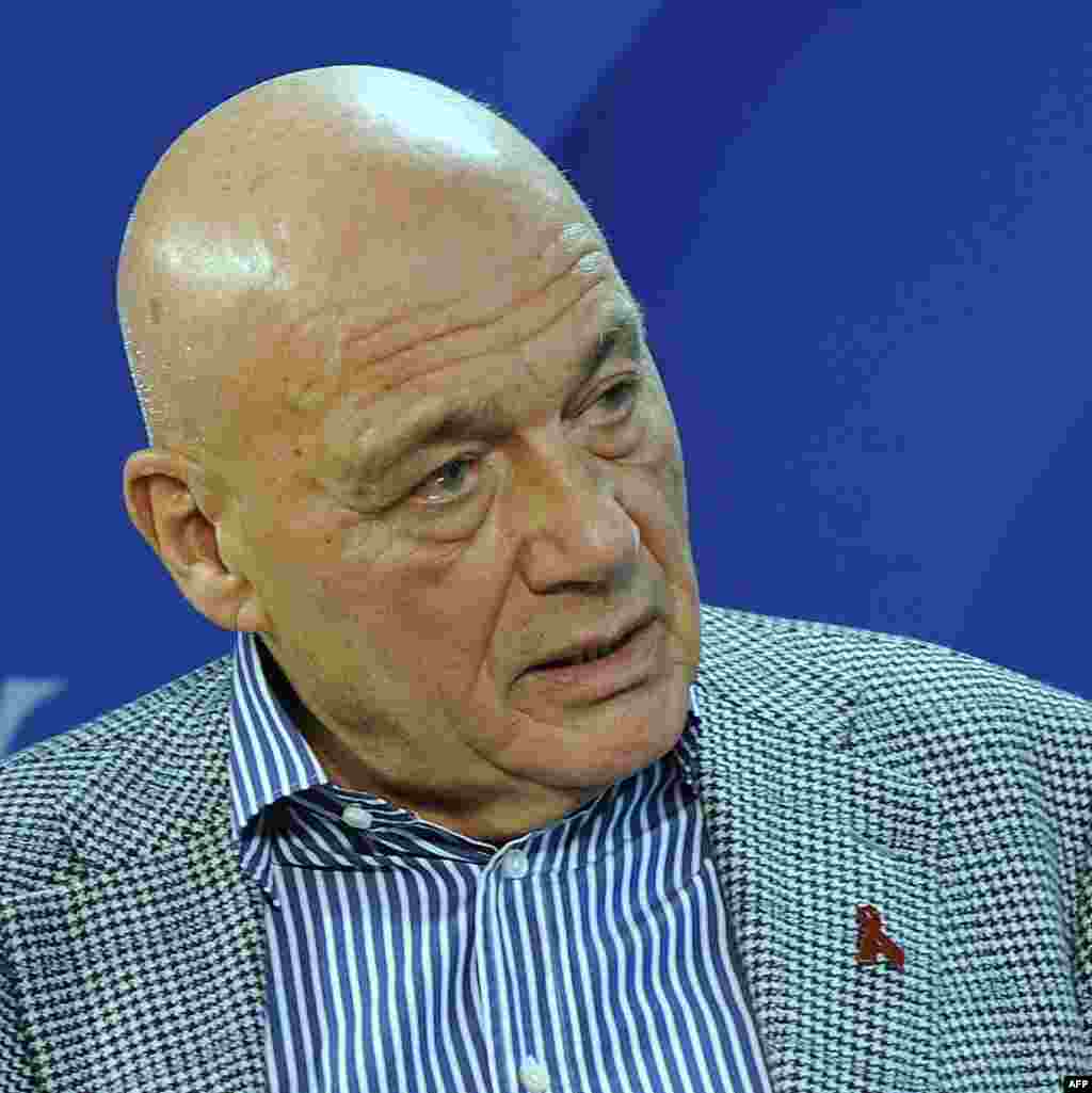Познер биография национальность. Познер Володимир Володимирович. Познер 2010.