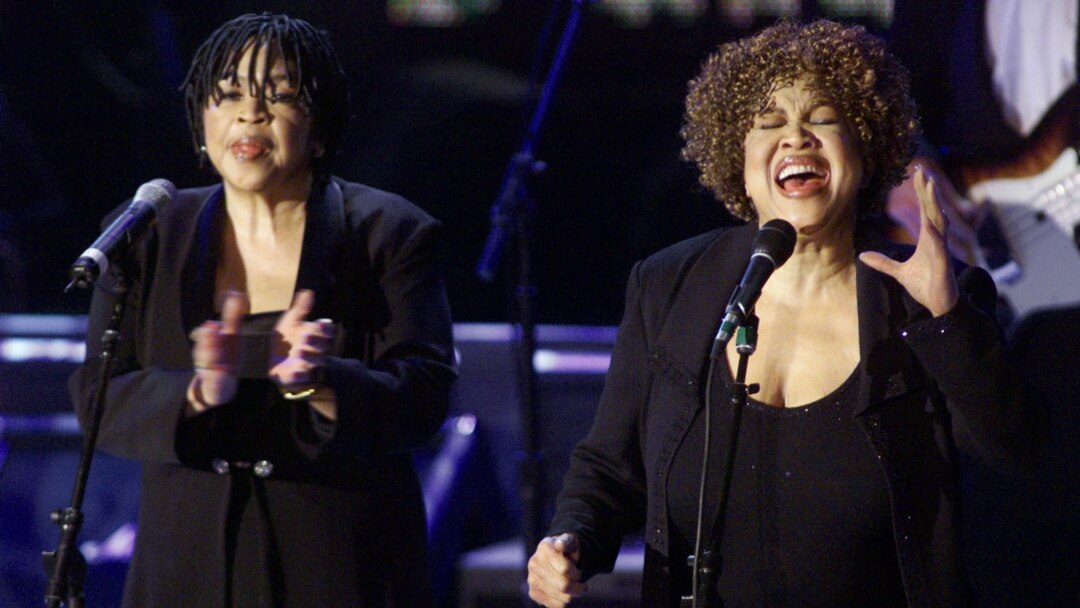 Yvonne Staples of Hit-making Staple Singers Dies in Chicago