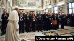 Le pape François au Vatican, le 5 décembre 2015.(L'Osservatore Romano/Pool Photo via AP)