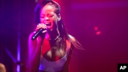Rihanna prepara un espectáculo junto a los grandes Sting y Bruno Mars que sorprenderá a muchos.