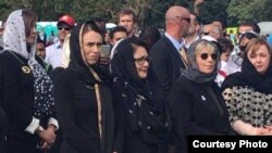 PM Selandia Baru Jacinda Ardern menghadiri peringatan satu minggu serangan terhadap masjid di Christchurch, Jumat 22/3 (Foto: Courtesy).