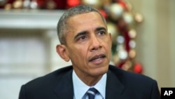 오바마 대통령이 12월 3일 백악관에서 샌버나디노 총격사건과 관련한 언급을 하고 있다.(자료사진)