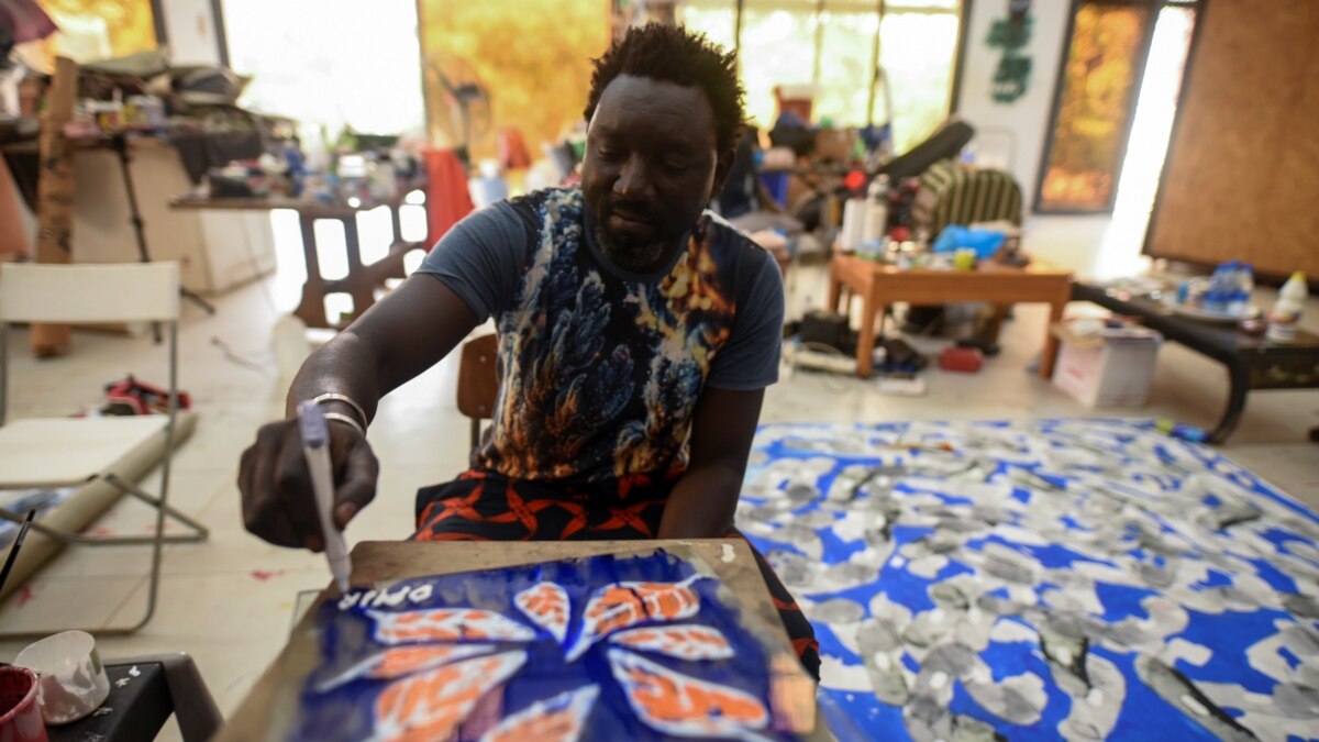 Senegalese Artist Centers on Politics, Pandemic