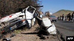 У Пакистані вибух замінованого мікроавтобуса убив щонайменше 18 людей