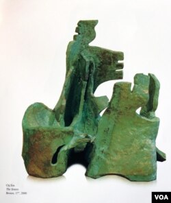 Từ trên xuống: (4) Chị Em, 2000, Bronze 17''; (5) Người Ngồi, 2000, Bronze 13''; (6) Người Mẫu, 2000, Bronze 25''