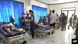 菲律宾南部2019年1月27日连环炸弹袭击中的伤员在医院接受救治
